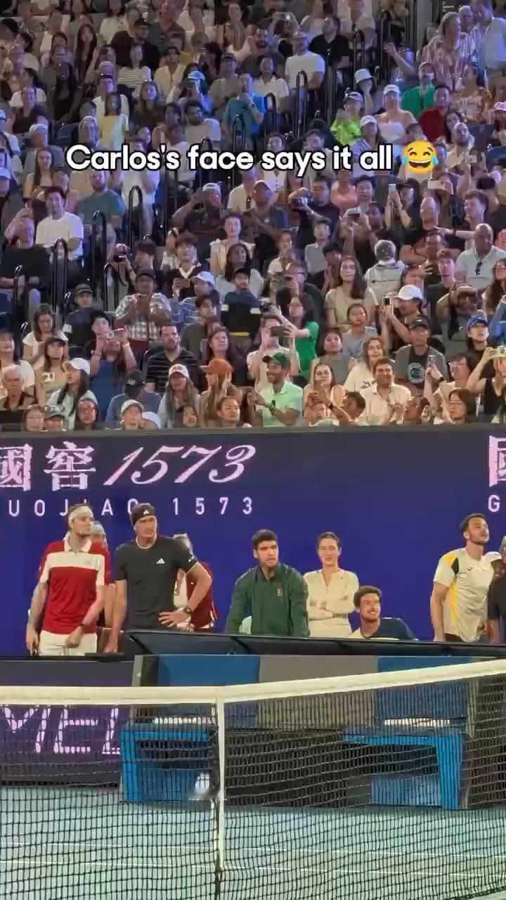 Carlos's face says it all。