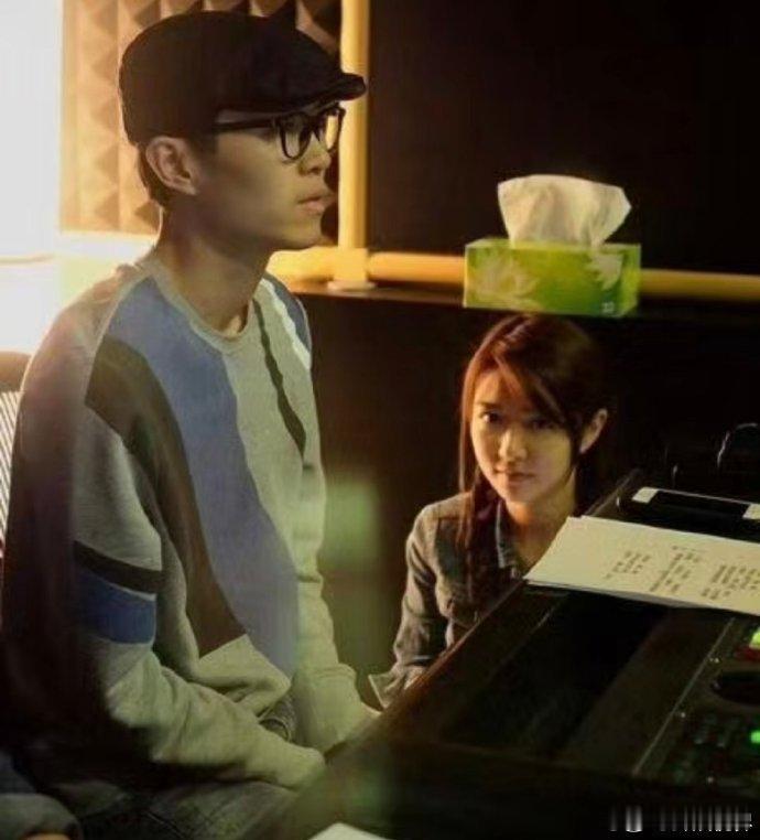 特别的人是方大同写给薛凯琪的 方大同凭借特别的人、苏州河等歌曲，为薛凯琪构筑了一