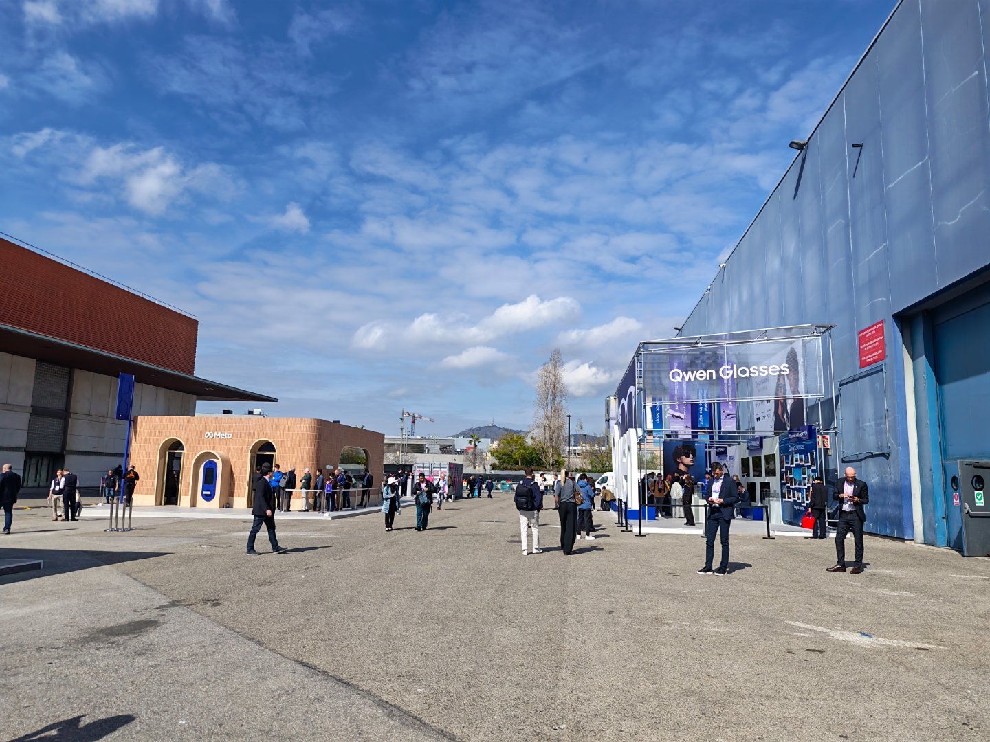 mwc2026 中外AI眼镜，正面对抗！ 