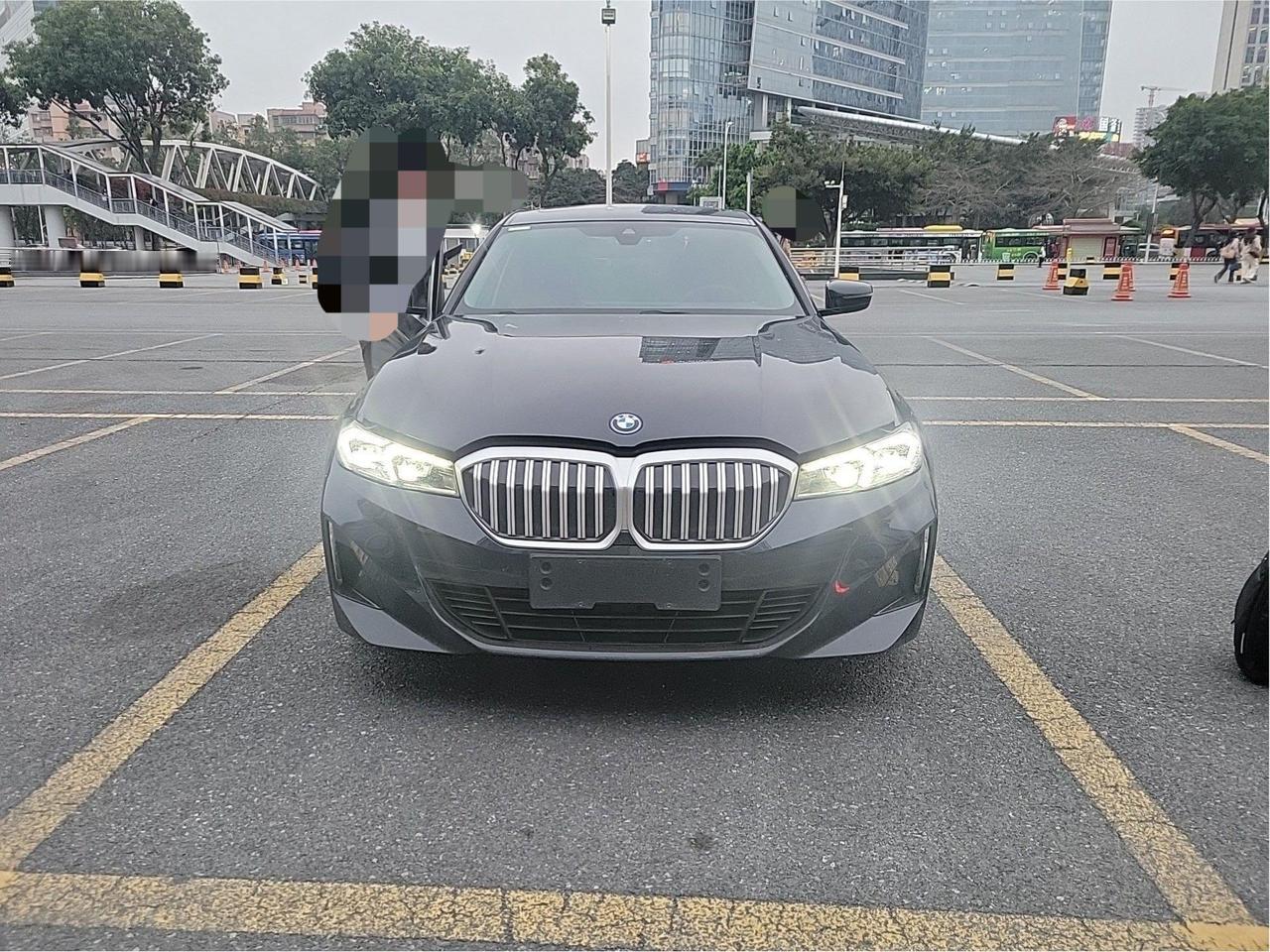 三年前的宝马i3开价13万，原版原漆也不划算？
前两天帮粉丝验了一台宝马i3，2