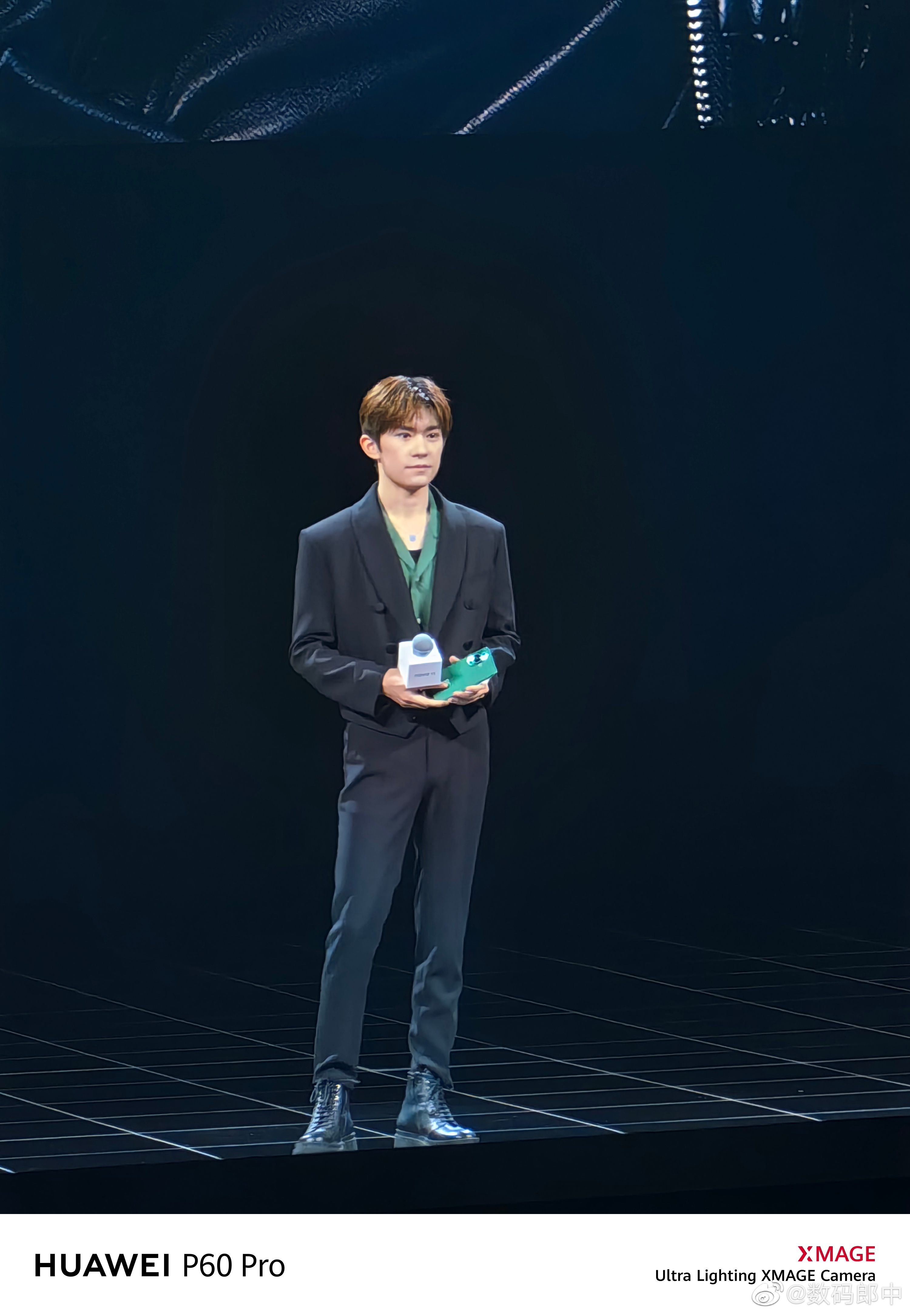 不得不说，华为P60 Pro 夜视长焦是真的强呀！拍人太清晰，演唱会追星神器！ 