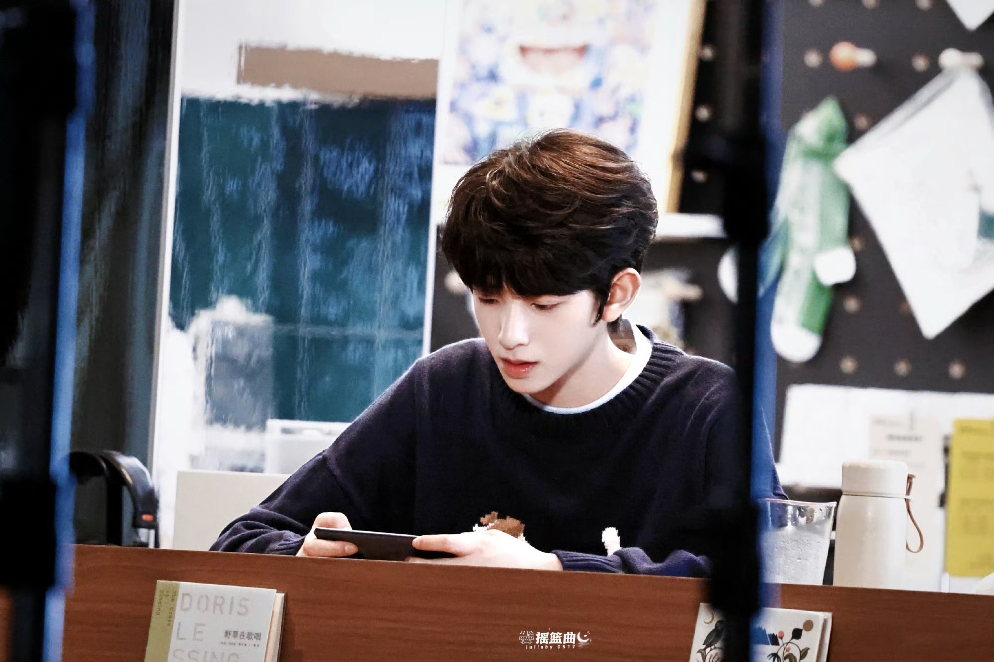 陈浚铭咖啡店路透 陈浚铭咖啡店路透 好温柔的谢逸舟学长