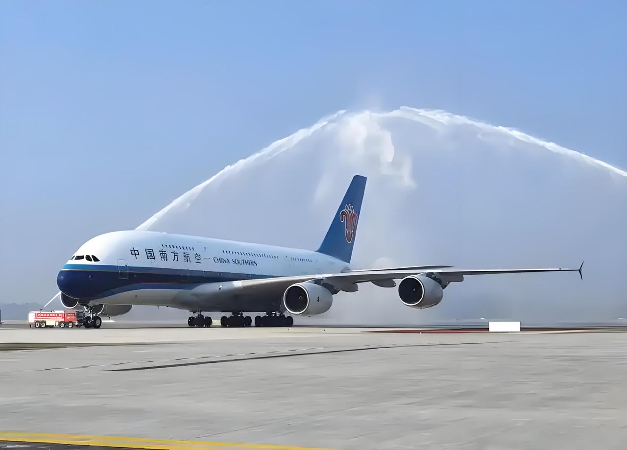 我国机场最多的省份是哪里? 我国机场最多的省份得说是新疆。新疆地域辽阔，面积达1