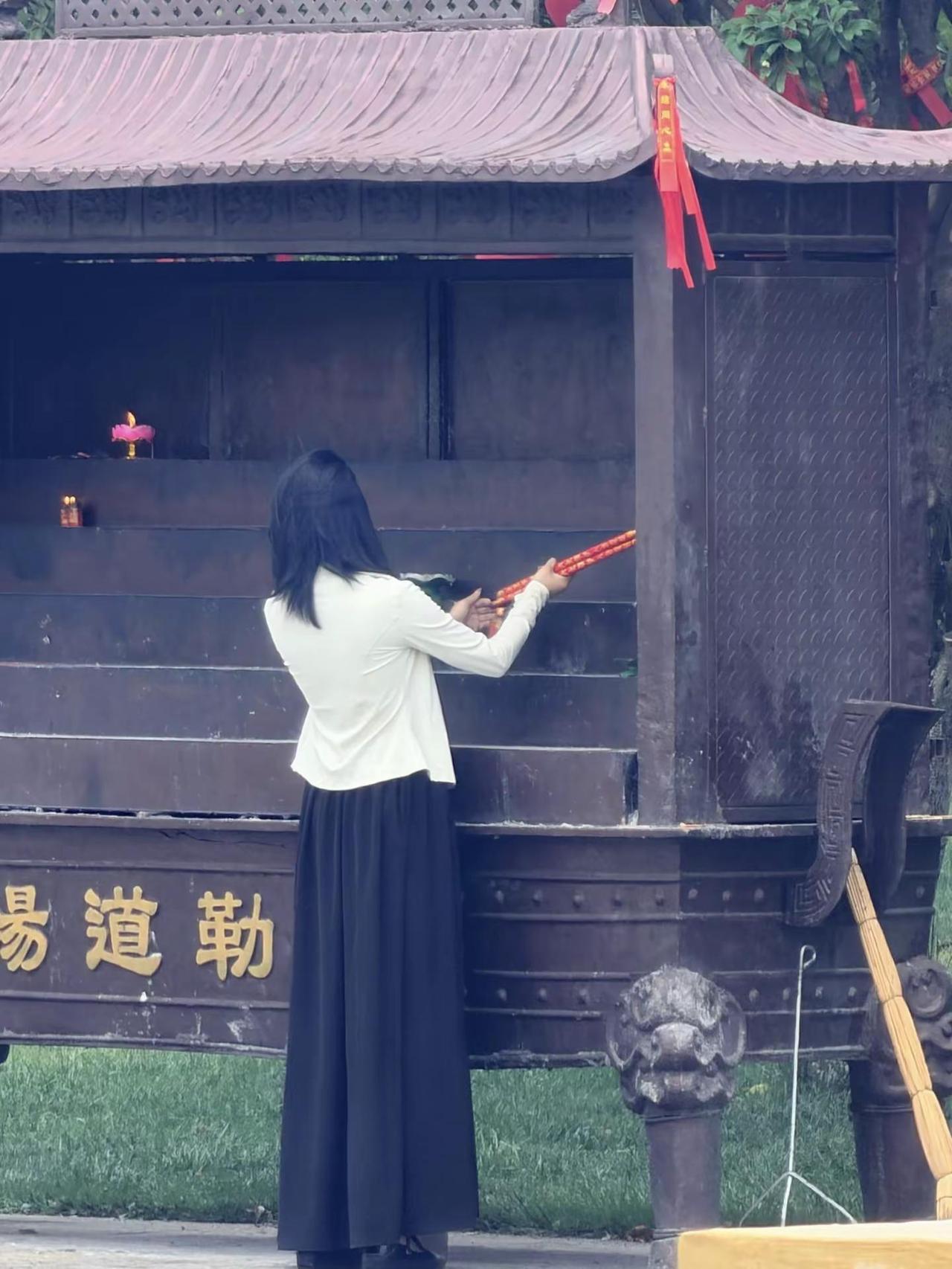 不爱我是吧？别忘了我是云南的