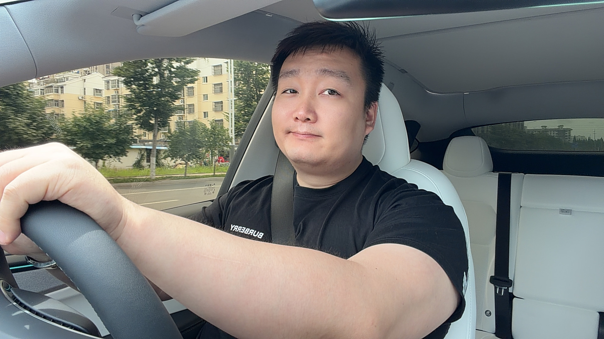 早，简单一口去公司干活对了，对了，你们不是想问我米家的这个台灯的工作效果吗，就是
