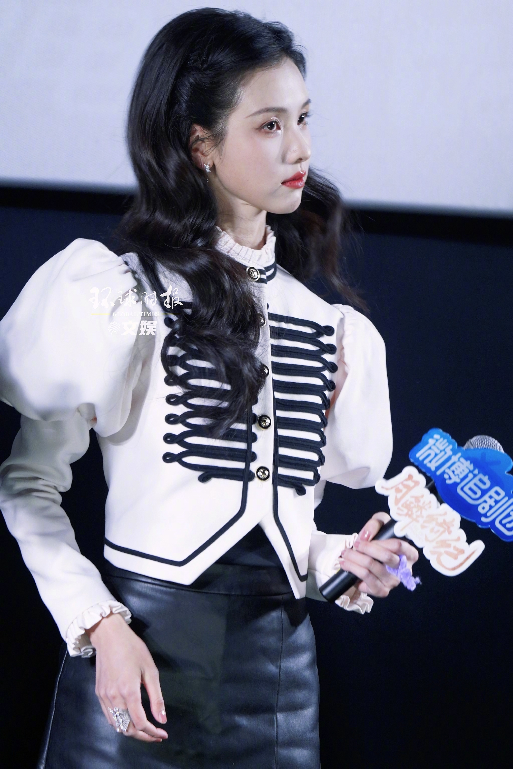 陈都灵原图直出 生图封神现场！素颜感拉满，干净又高级，不靠滤镜也美到失语，这颜值