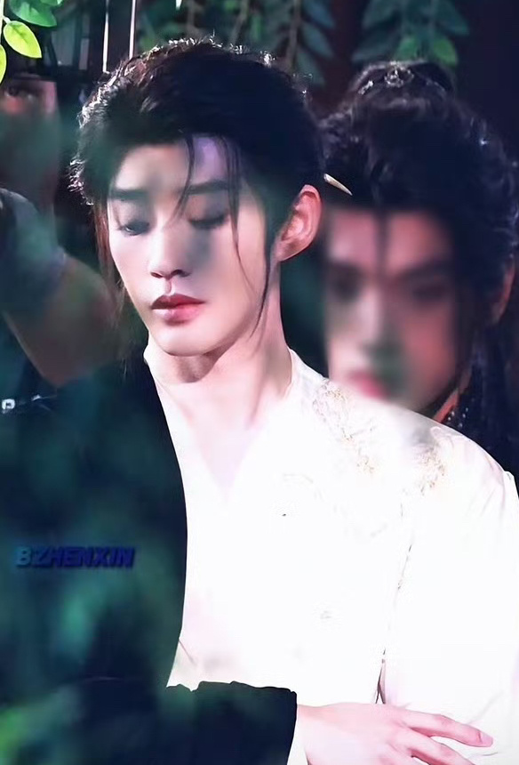 邓为《百妖谱》绝美路透，这脸这身材穿什么都好绝啊[打call] ​​​