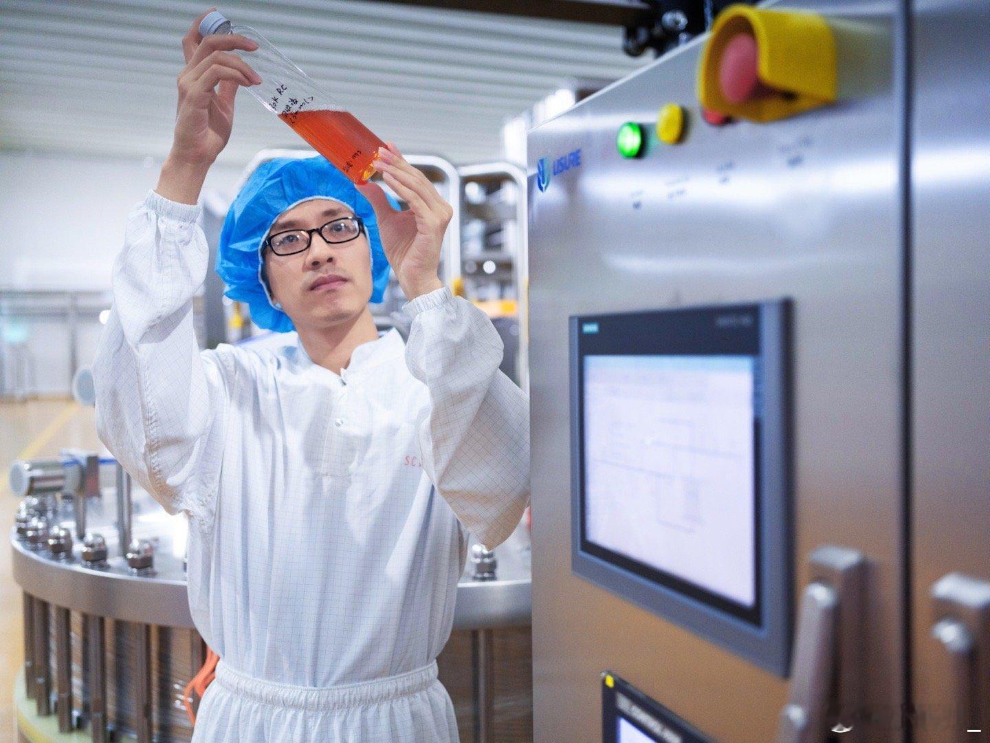 解锁奶粉里的鲜活营养密码婴配粉追求鲜活营养，本质是在无限贴近母源的核心喂养逻辑。