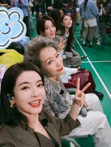 李晟 好看的都被剪了 听李晟说浪姐团综好看的部分都被剪了，真的是太心疼了！这些姐