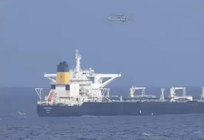 *可怜的贝拉一号油轮，被美军满世界追了十天，走投无路眼看要凉，船长也是个狠人，直