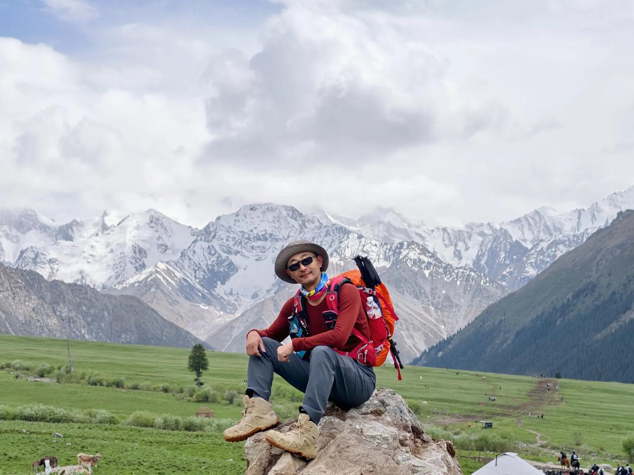 塞外江南，美丽伊犁（八）：两种不同旅行体验的夏塔景区
作为一名常常徒步的驴友，我