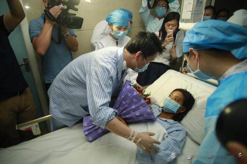 32岁女子血里抽出“黄油” 医生回应 32岁女子血里抽出“黄油”这事太吓人了！这