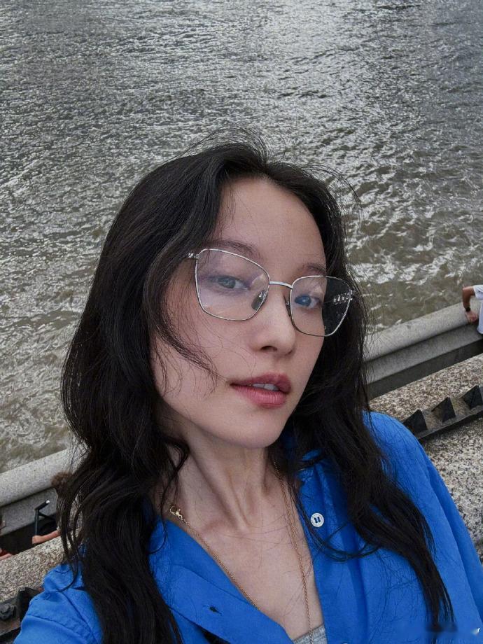 网传倪妮陈飞宇合作电影，此外陈飞宇倪妮将合作电影的消息也在流传，这种传闻让电影制