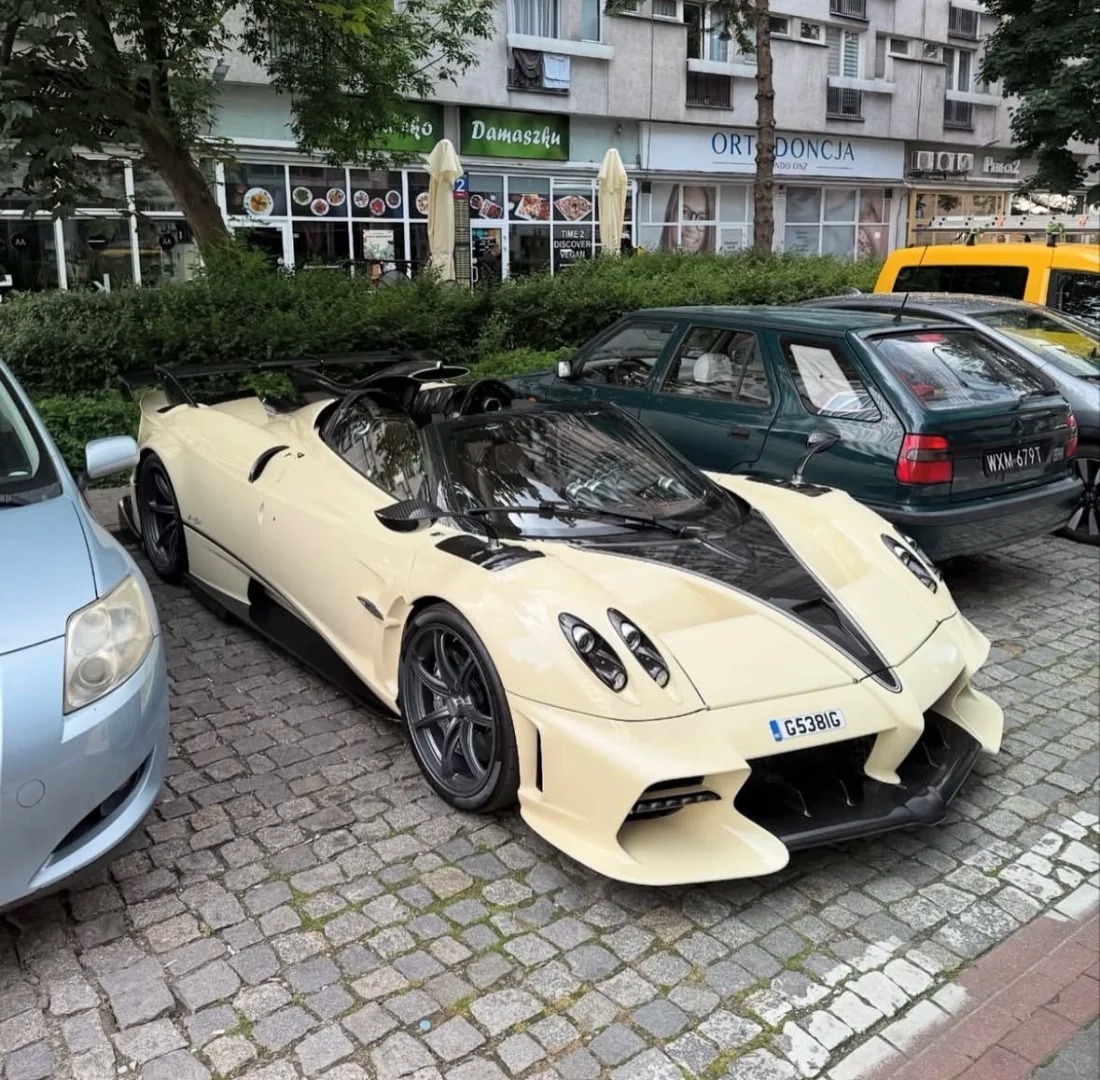 早上好，这位哥这么帅不要命啦绝美车片 ​​​