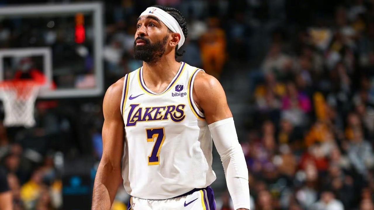 Shams报道，湖人队将文森特和2032年第二轮选秀权交易至老鹰队，换来肯纳德。