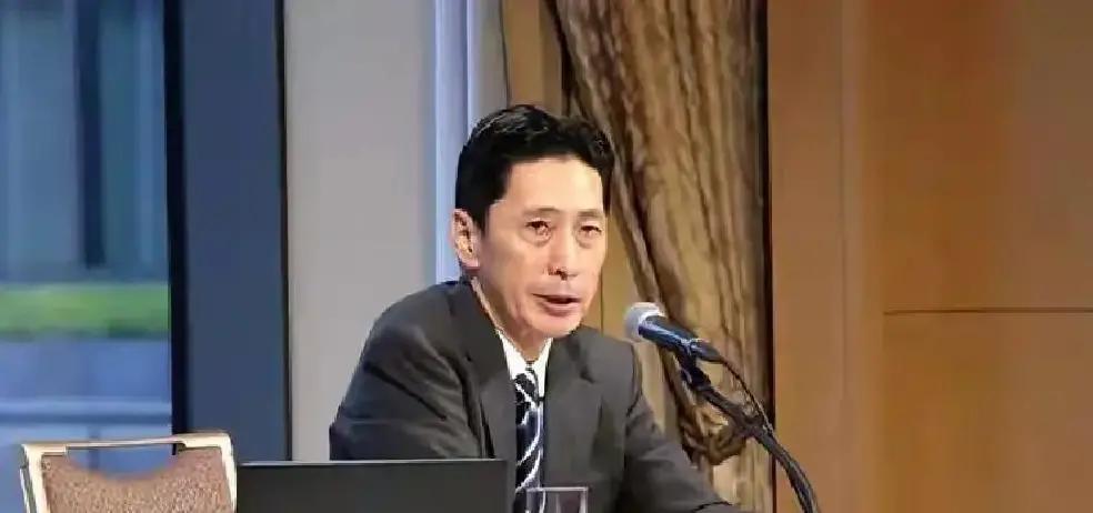 就在刚刚。
 
中方突然给出了明确回应。
 
起因很清楚，日方个别人抛出不当言论