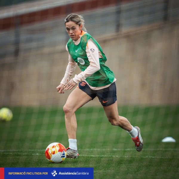 ❗【伤情通报】在今日训练中，女足一线队球员玛丽亚·莱昂左脚踝遭遇严重撞击，卡塔·