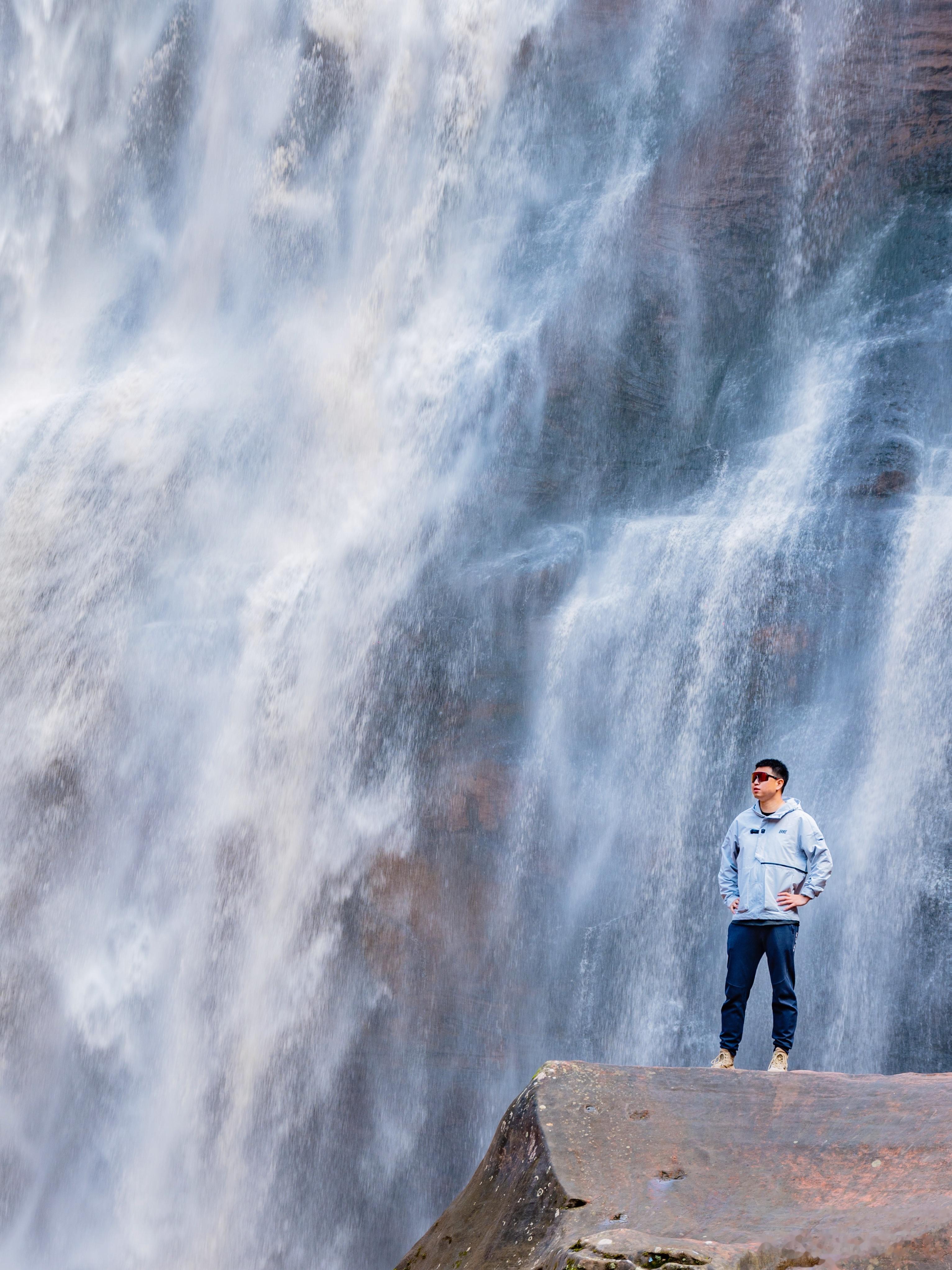 贵州这座“千瀑之市”，比黄果树还好拍#记录旅行##贵州如此多彩# 你永远可以相信