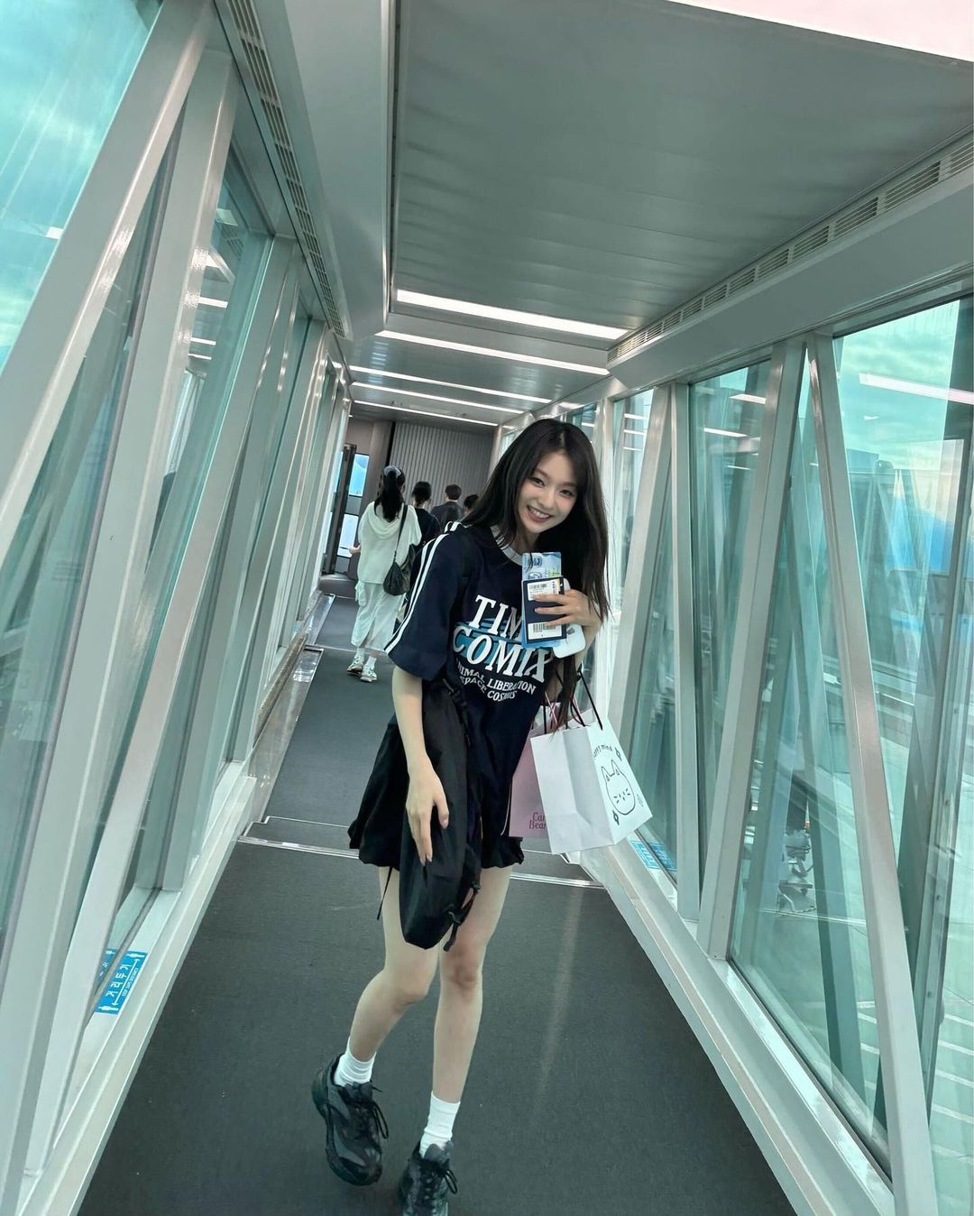 #李娜炅[超话]#🎂#李娜炅0601生日快乐# [图片]240601 官方in
