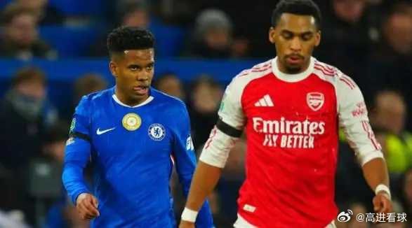 邮报：埃斯特旺尚未完全恢复，被召入名单主要是为了参加合练体育足球足球的魅力 根据