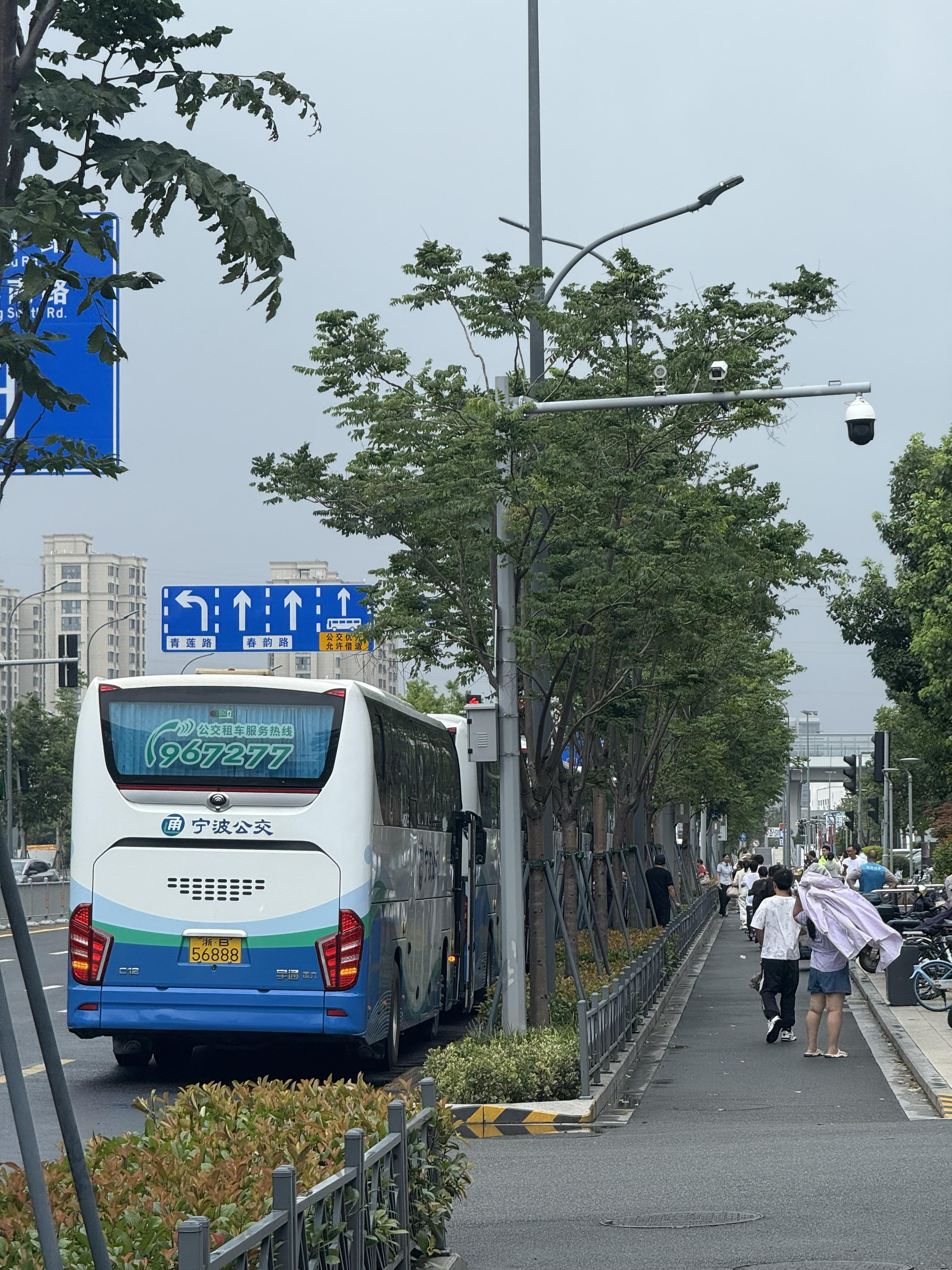 宁波是个非常有爱的城市 网友“知有”发帖：被宁波狠狠戳中！一座满是善意的城市台风