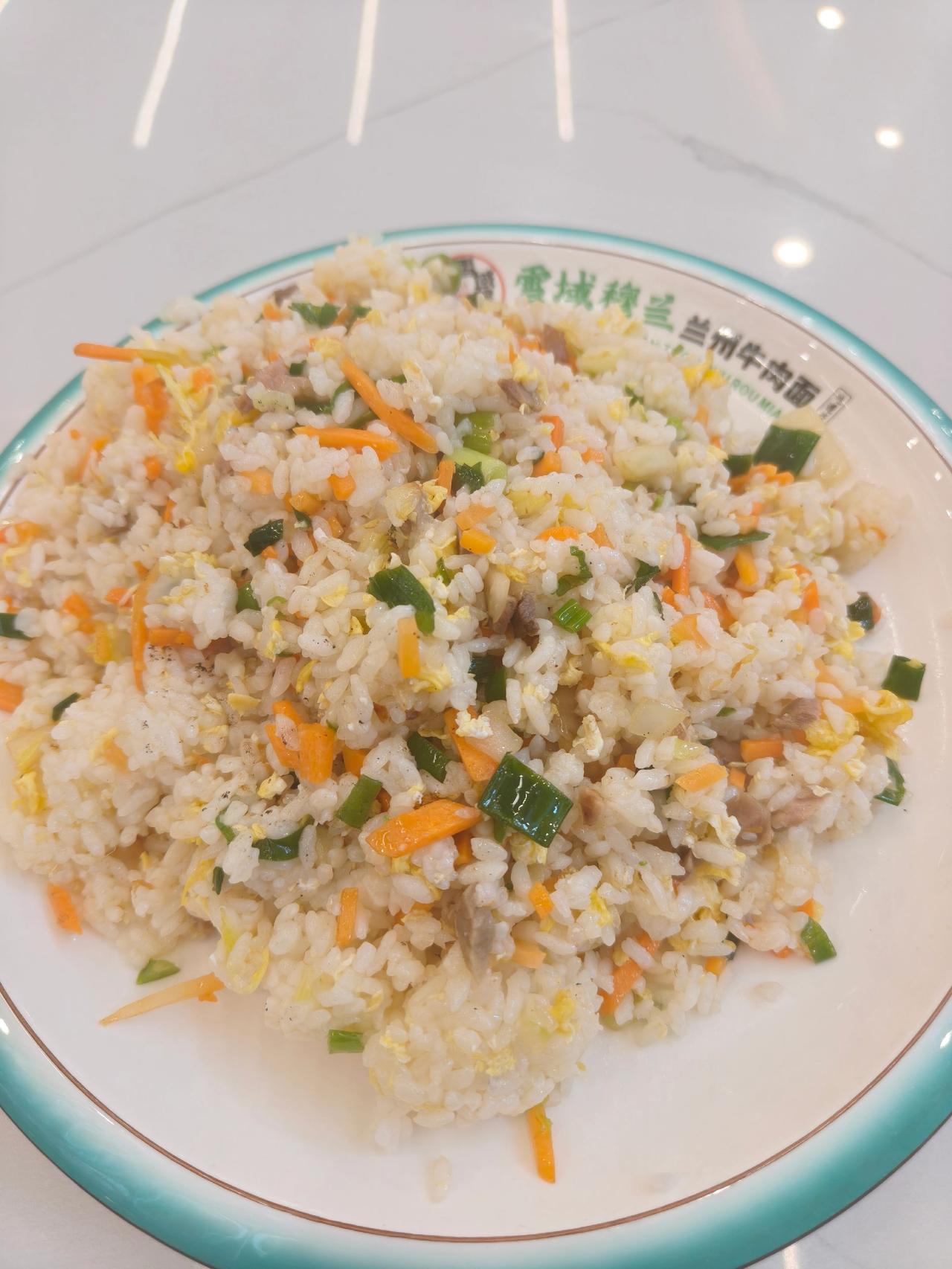 炒饭味道还不错的