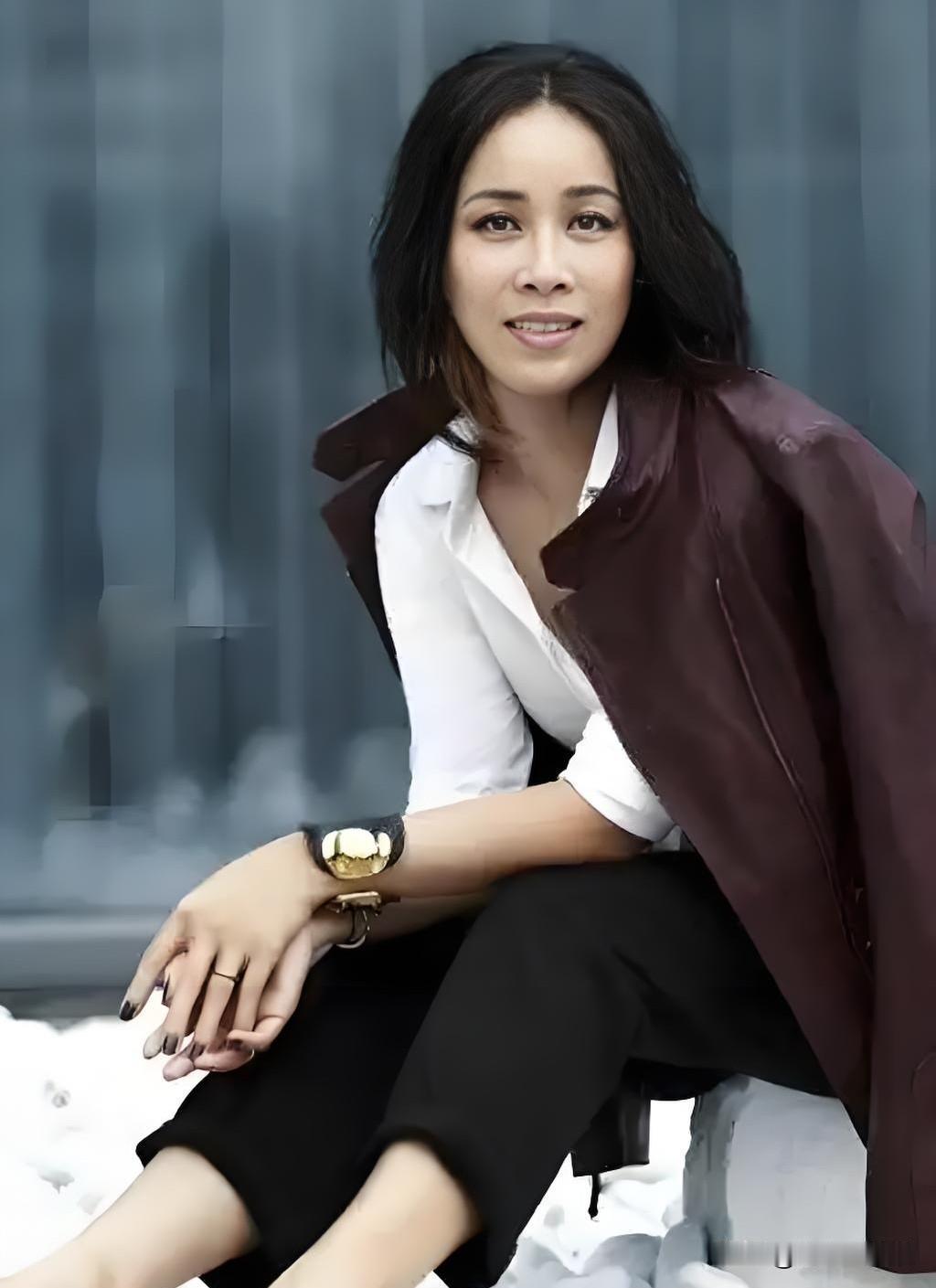 一段很实在的话：
“那英，有钱人去看你的演唱会，那是消遣；穷小子穷妹子还能缠上你