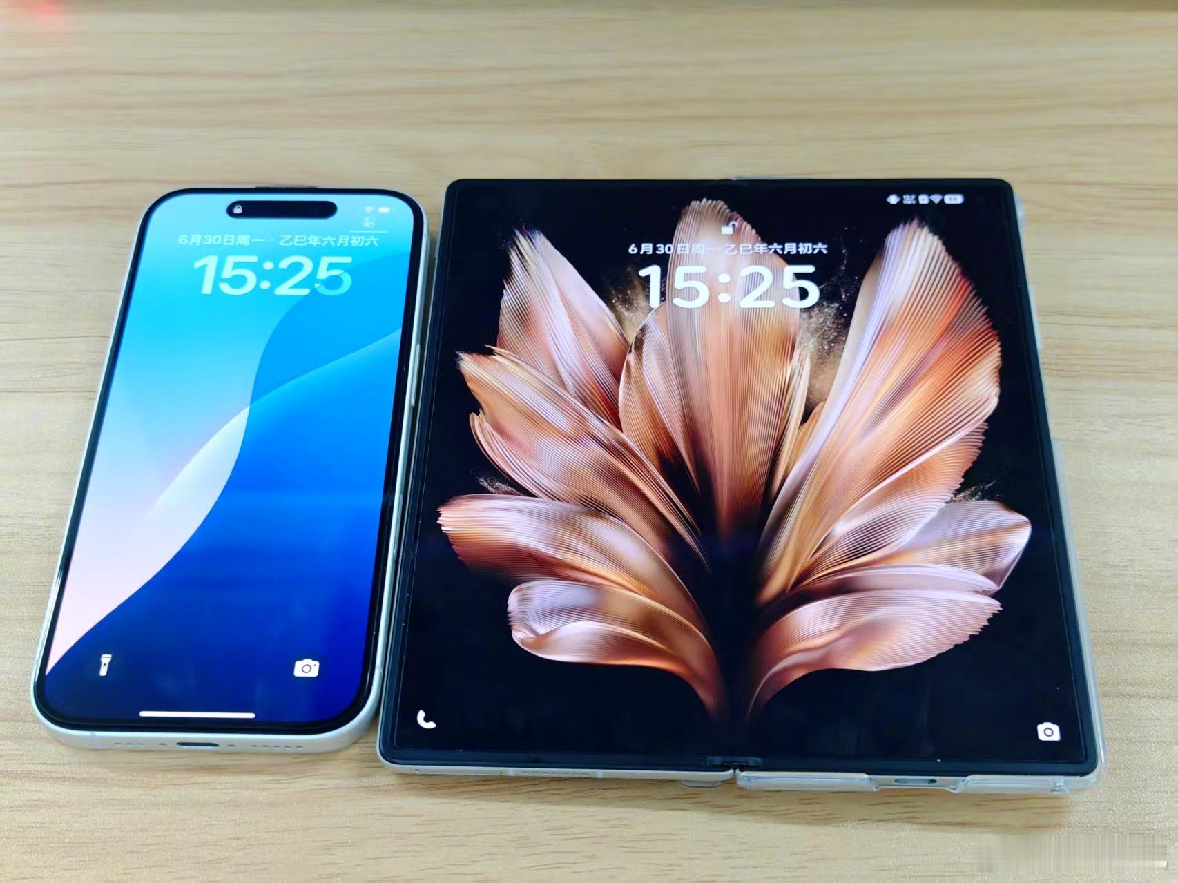 手机厂商为何开始强行兼容苹果 因为苹果市场份额大，这几年 iPhone 缺乏创新