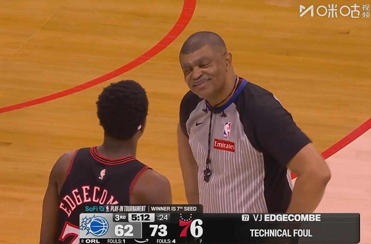 76人小将埃奇库姆真是太嚣张了。。。差点儿导致76人和魔术大规模冲突

当比赛进