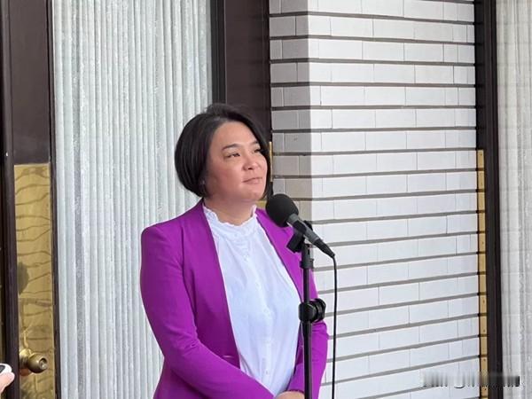 全场唯一！陈玉珍逆势登陆参会，狠狠打破民进党封锁
 
6月13日，第十八届海峡论