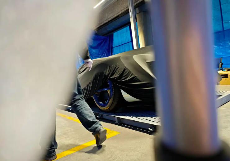 Turismo》合作打造的小米首款Vision Gran Turismo（简称V