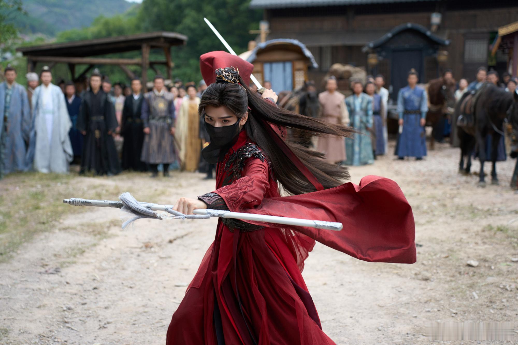 苏暮雨的人生从灭门那刻起就注定充满阴影，苏暮雨原生家庭的惨剧让他不得不戴上面具生