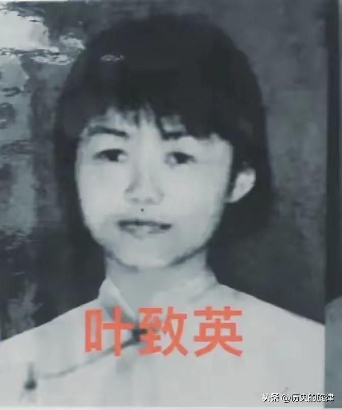 1943年，女地下党员被逼婚，坚决拒婚想调走，上级硬令：为了大局必须结
 
19