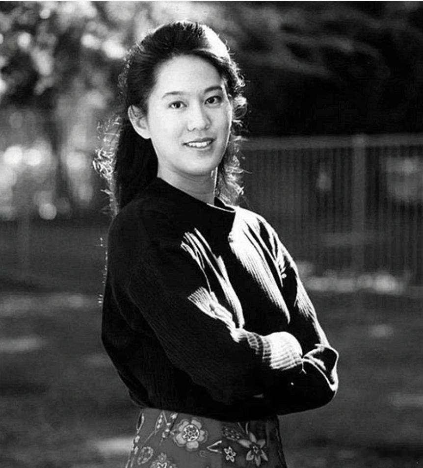 【纯如菊花：悼一个美丽而勇敢的英灵】文 / 戴为群【作者按】一年一度9·18，下