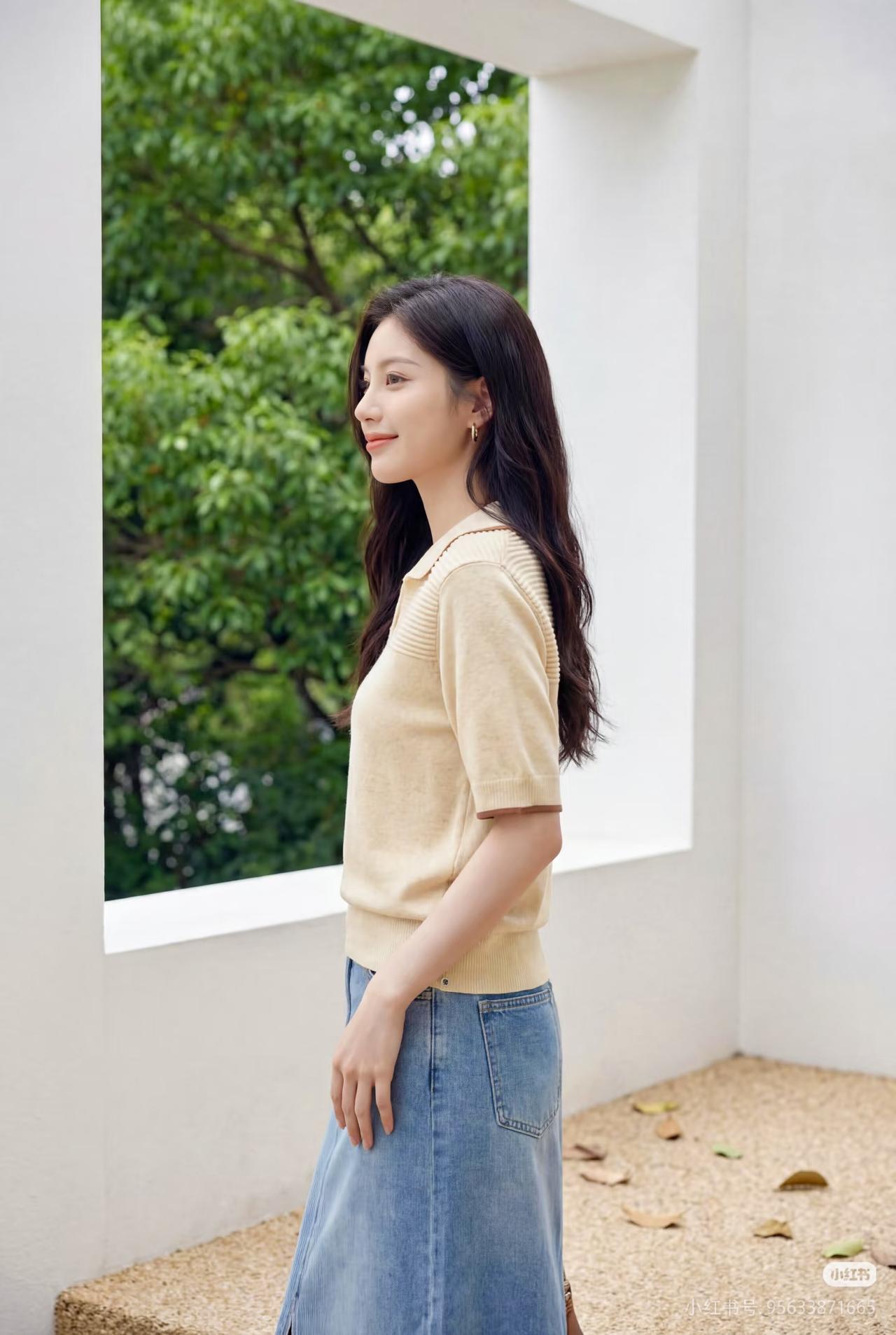 温柔午后，浅笑倚窗，岁月静好。