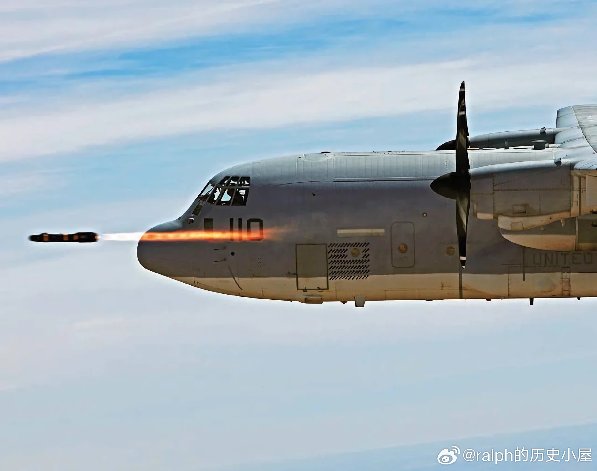 美国海军陆战队KC-135J发射地狱火反坦克导弹军事历史全触达