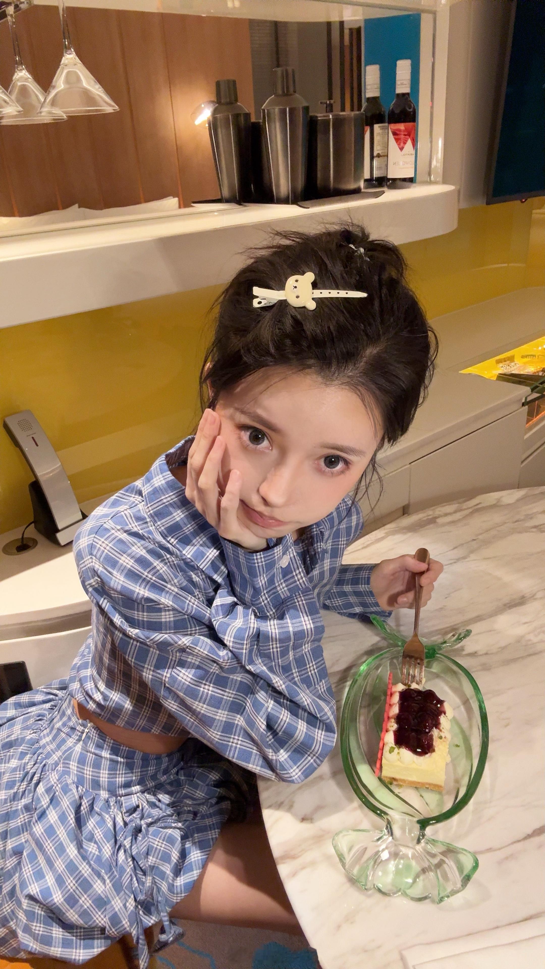 ⳻🩵🤍🩵⳺ ˚✩ 𓏲∙🧊´ 