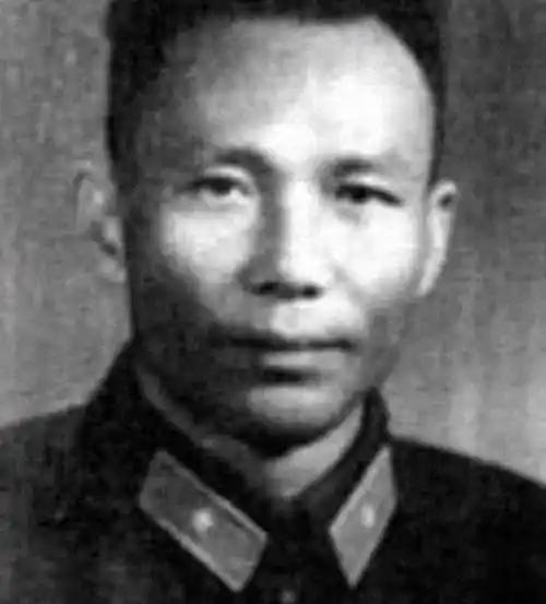 马步芳的报务员，扣下绝密电报，救了李先念部，后成开国少将。1937年的初春，西路