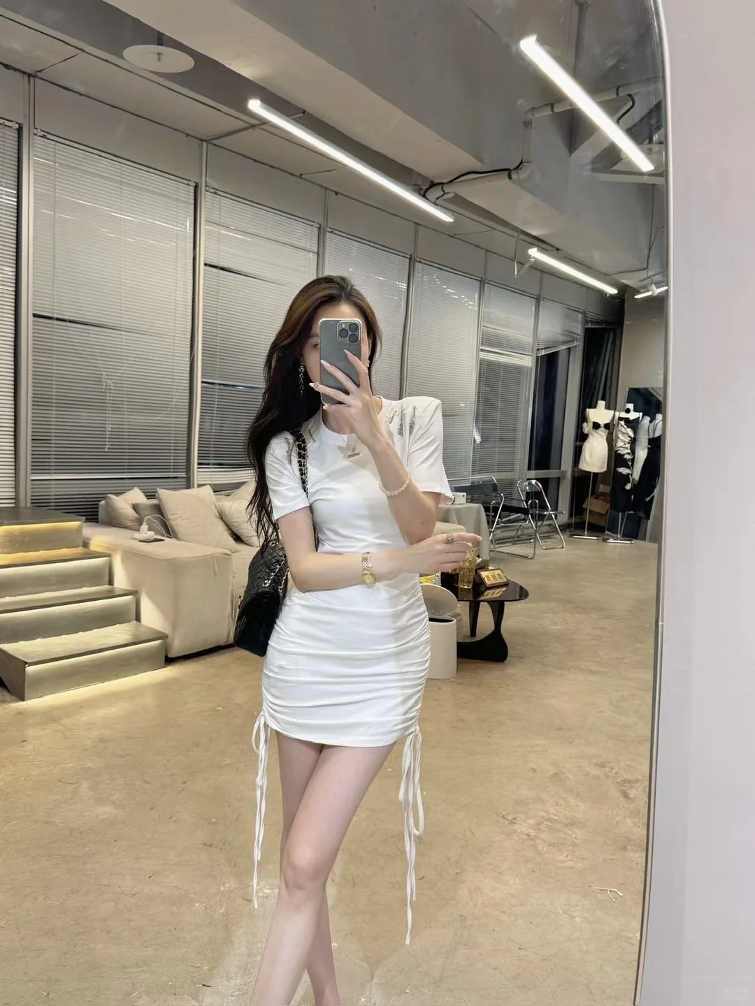 夏天纯欲ootd 超有设计感的小白裙◽️