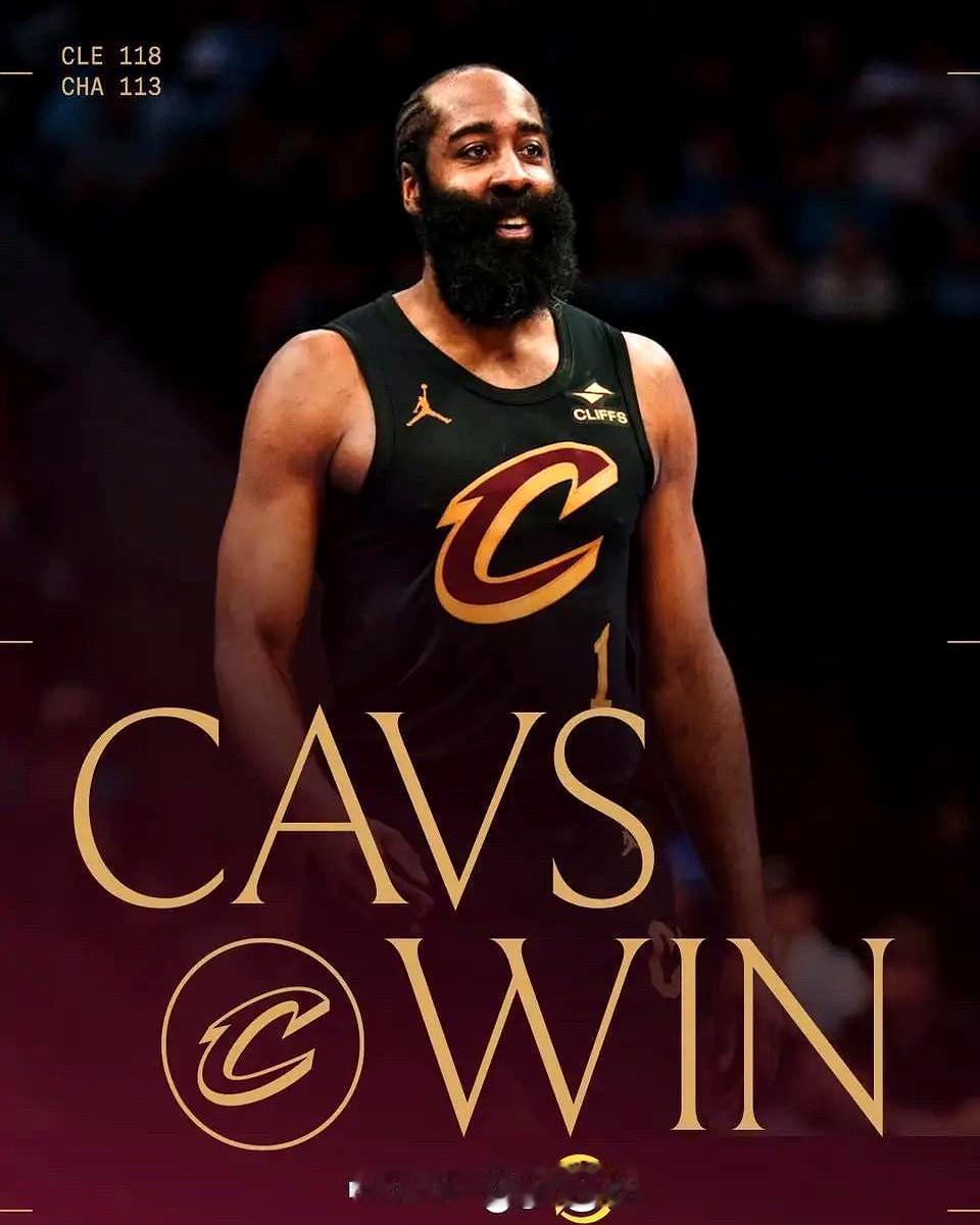 三分命中率飙到48.1%，场均送出8.6次助攻，这人真是哈登？
 
队友梅里尔赛