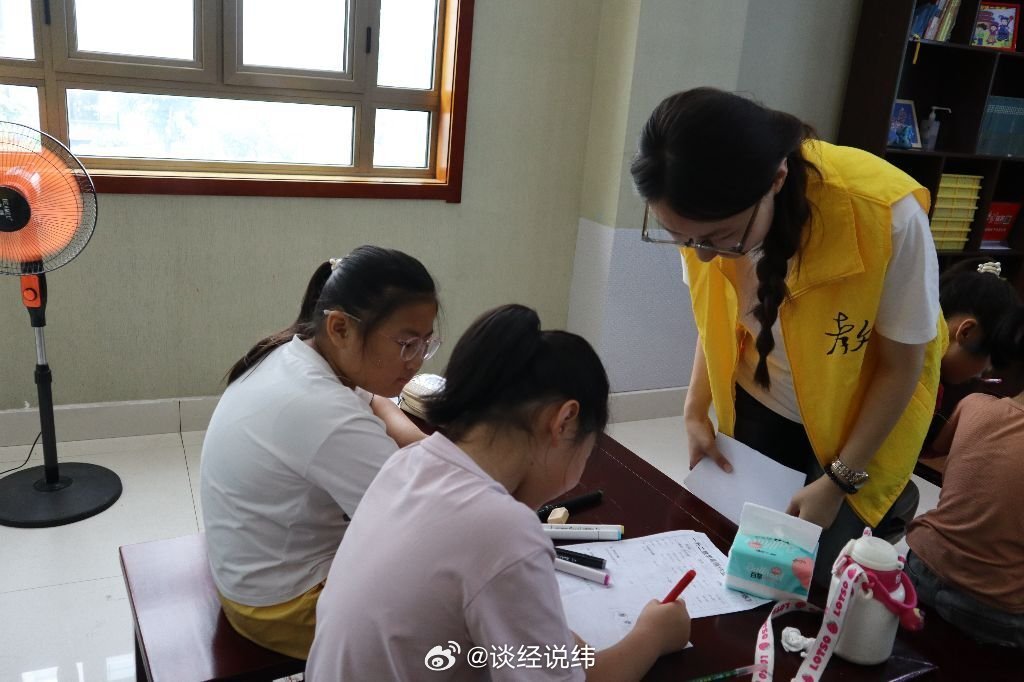 【趣味启思维 乐学促成长】曲阜师范大学三下乡暑期社会实践为丰富青少年暑期课余生活