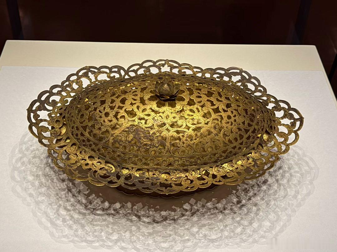 奈良的秋天，正仓院又将开启一扇通向八世纪的窗。第78回正仓院展于2026年10月