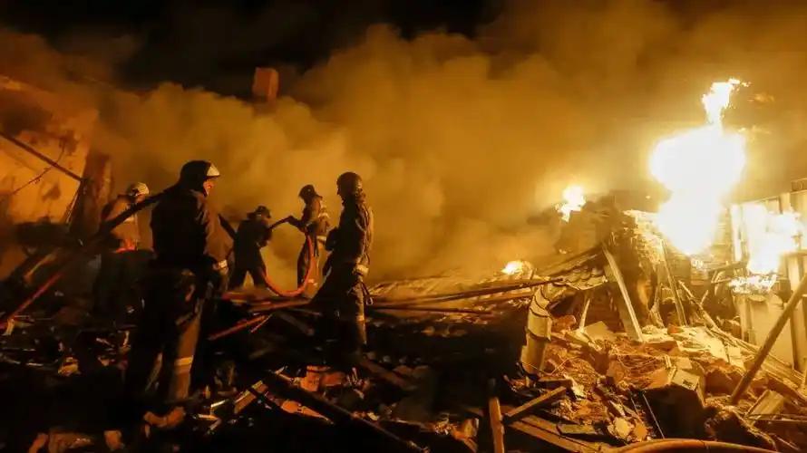 8月13日，塞瓦斯托波尔发生一起爆炸案。俄罗斯方面称，黑海舰队潜艇部队副指挥官罗