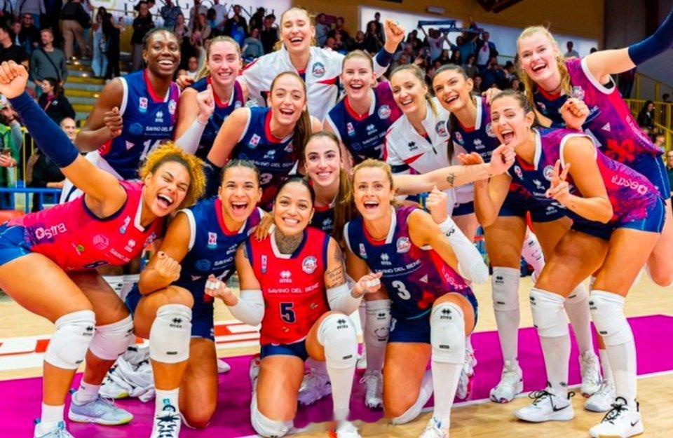 满贯体坛世界女排新闻女排意大利斯坎迪奇25-13/25-21/25-14战胜罗马