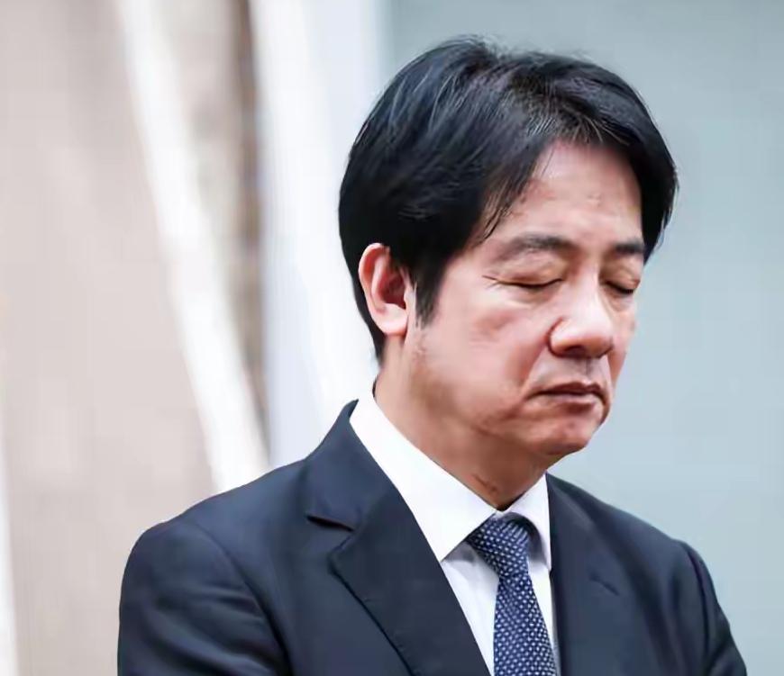 赖清德取消窜访斯威士兰，我认为完全就是一场碰瓷大陆的炒作！

国民党和民众党也是