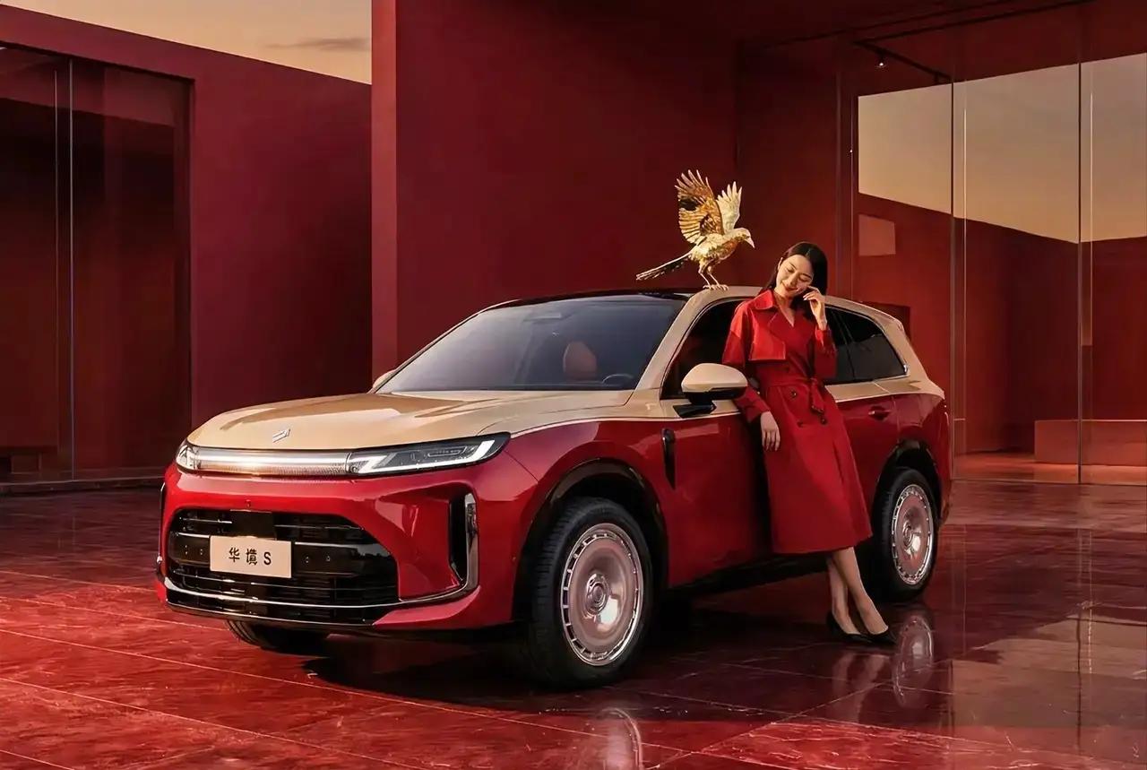 华为硬核智驾搭配五菱匠心造车，华境S直接把家用智能SUV的实力拉满！
 
灵犀混