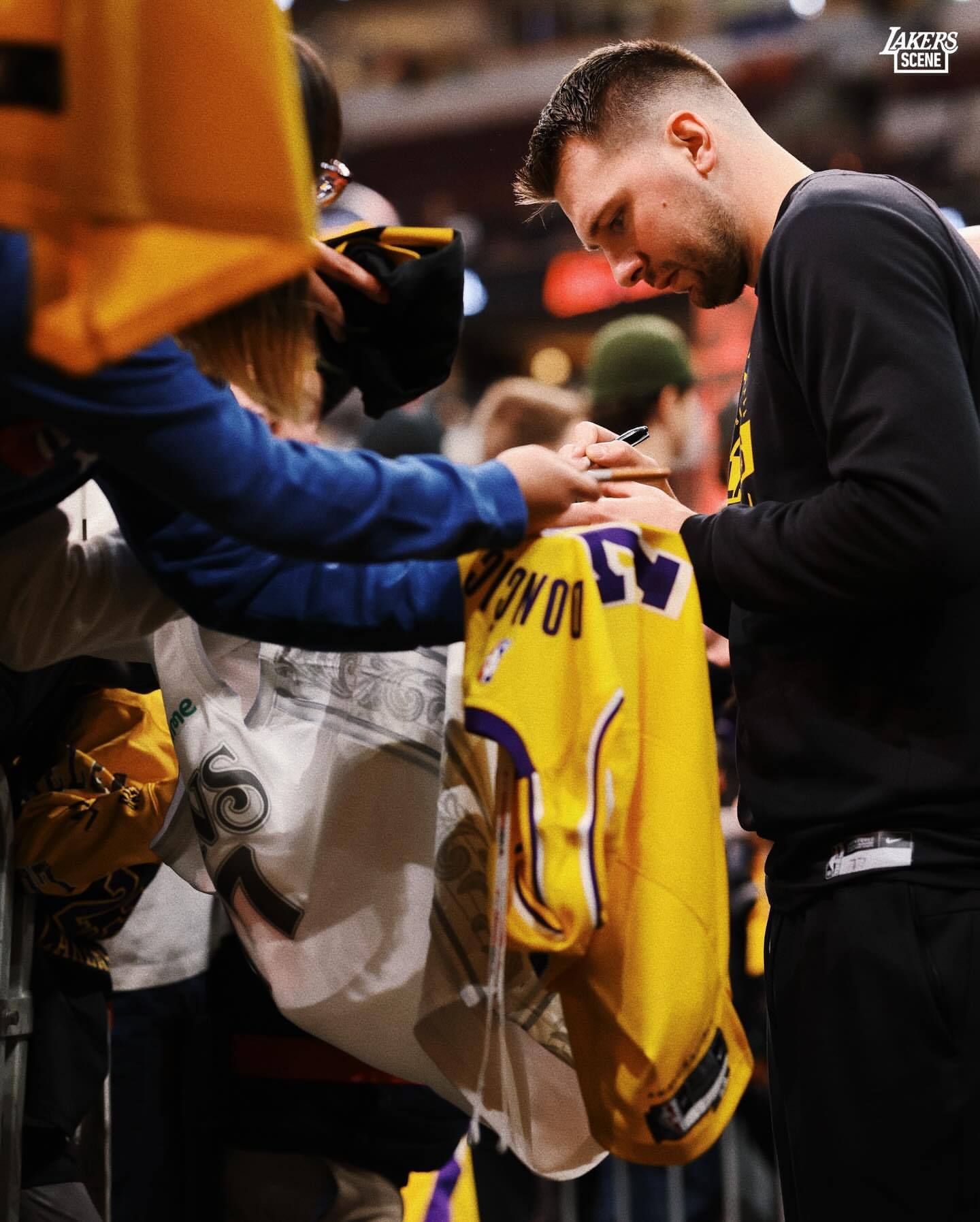 📍CHI湖人vs公牛洛杉矶湖人