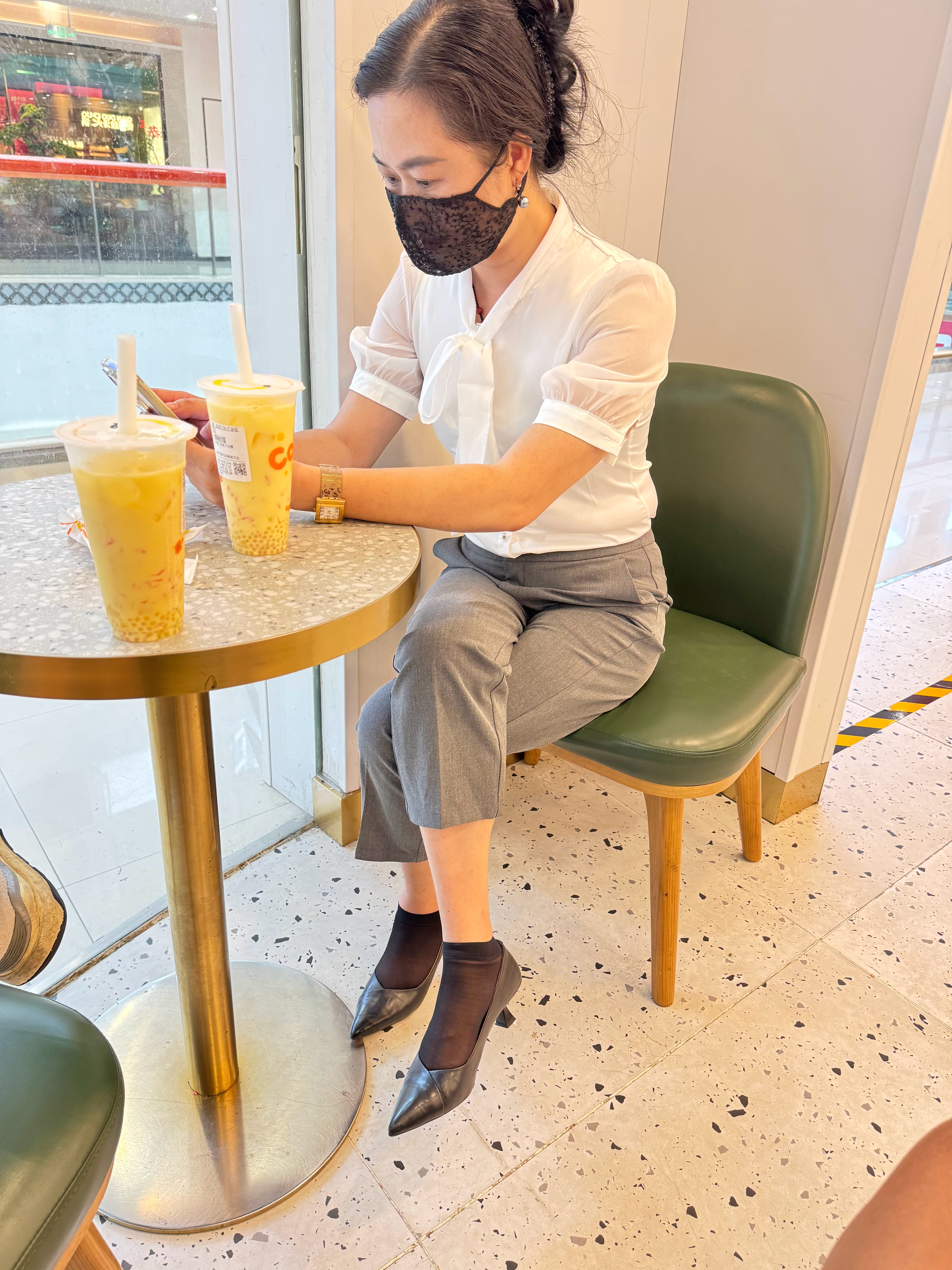 短黑配高跟职业装穿搭 ​​​
