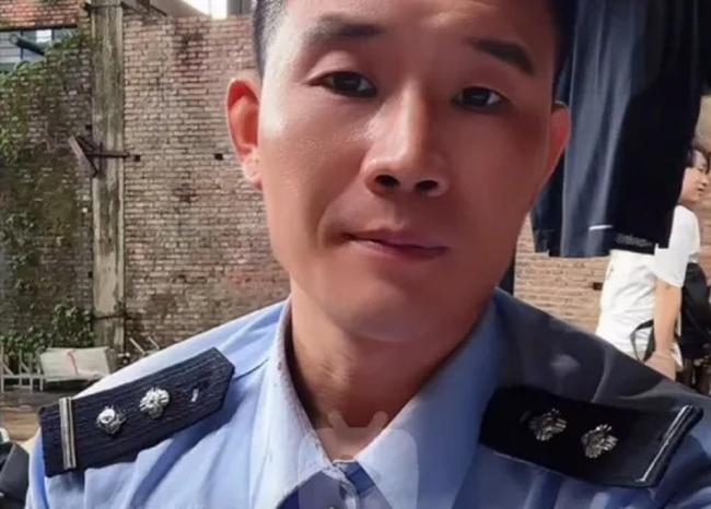 【#嘎子谢孟伟账号被封#】9月18日，经查询发现，“嘎子哥”快手账号已被封禁。9