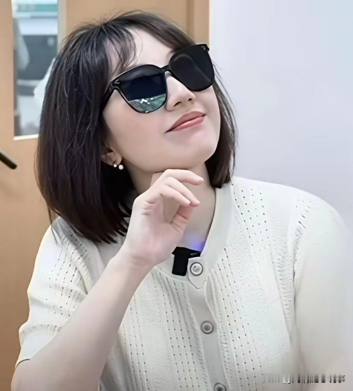 眼科副主任曾医生才是聪明女人，女人再优秀，真不如找个比自己更优秀的男人在自己背后